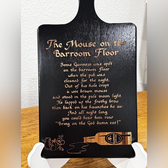 CUSTOM ENGRAVED ACADIA CUTTING BOARD - Picture 1 of 16